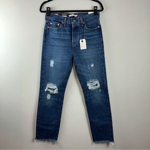 Levi’s Wedgie Straight Cropped Jeans in Carry Kerry Medium Wash Size 26